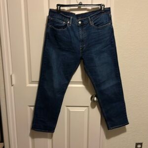 EUC men’s Levi jeans size 38x30